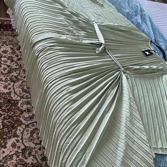 X plus wear NWT Green Pleated Maxi Kaftan Onesize Belted Dress - Picture 7 of 10
